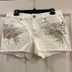 Lauren Conrad ladies shorts